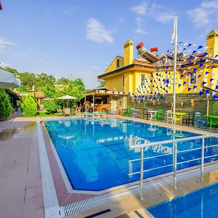 Dedeminn Garden Hotel