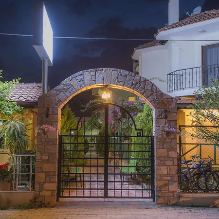 Dedeminn Garden Hotel